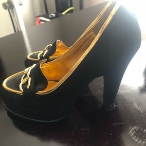 Timeless Black Velvet pumps w/ gold trim & detail